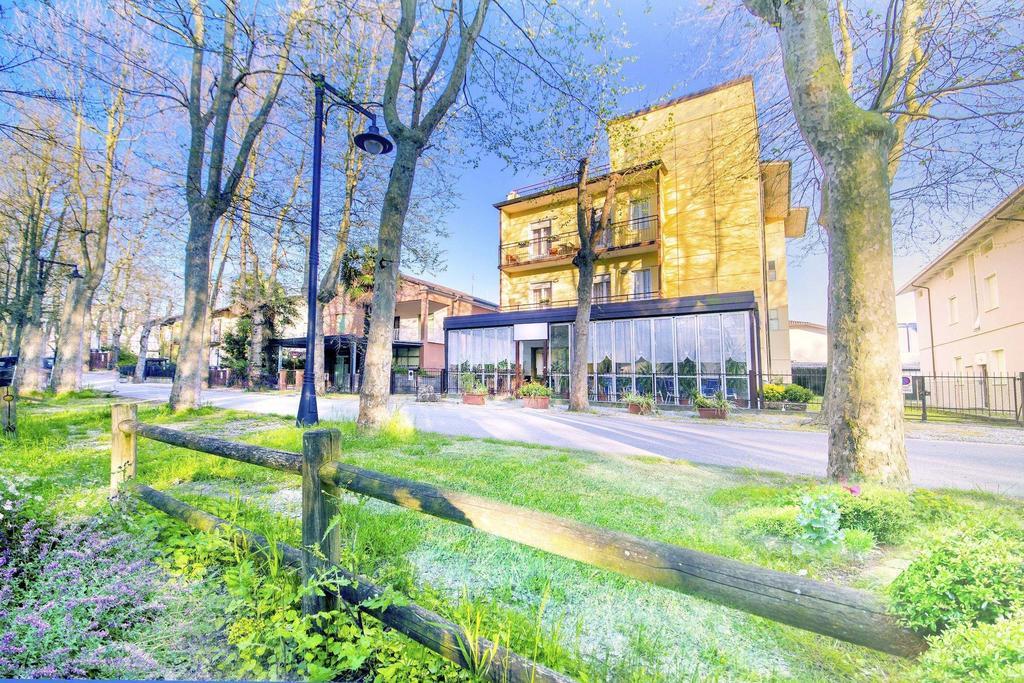 Hotel Majorca Cesenatico Kültér fotó